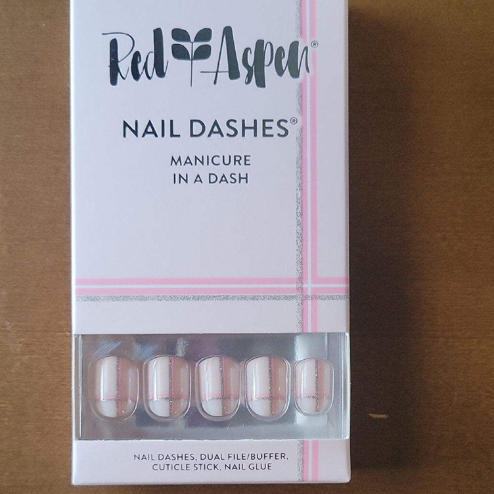 Red Aspen Nail Dashes Parker Is Pretty In Plaid